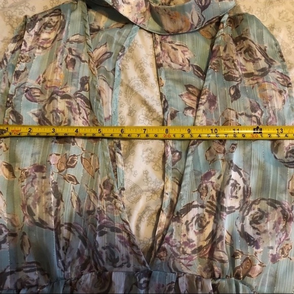 Deep V Neck Mint Floral Choker Babydoll Top NWOT - Picture 2 of 3